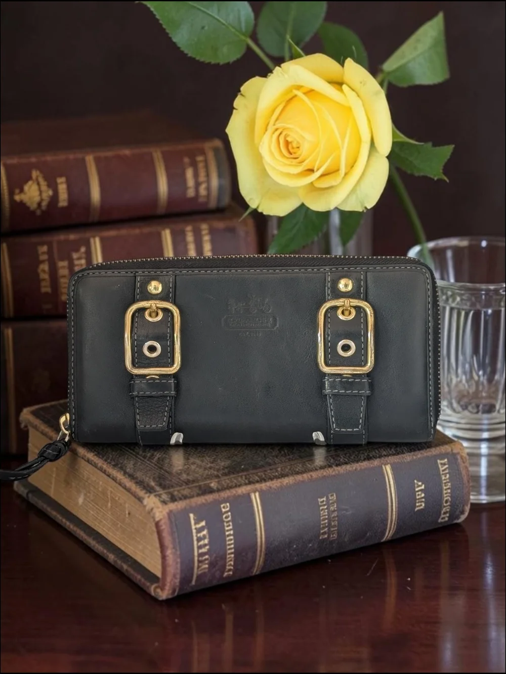 Coach Vintage Leatherware Zoe Soho Black Zip-Around Wallet